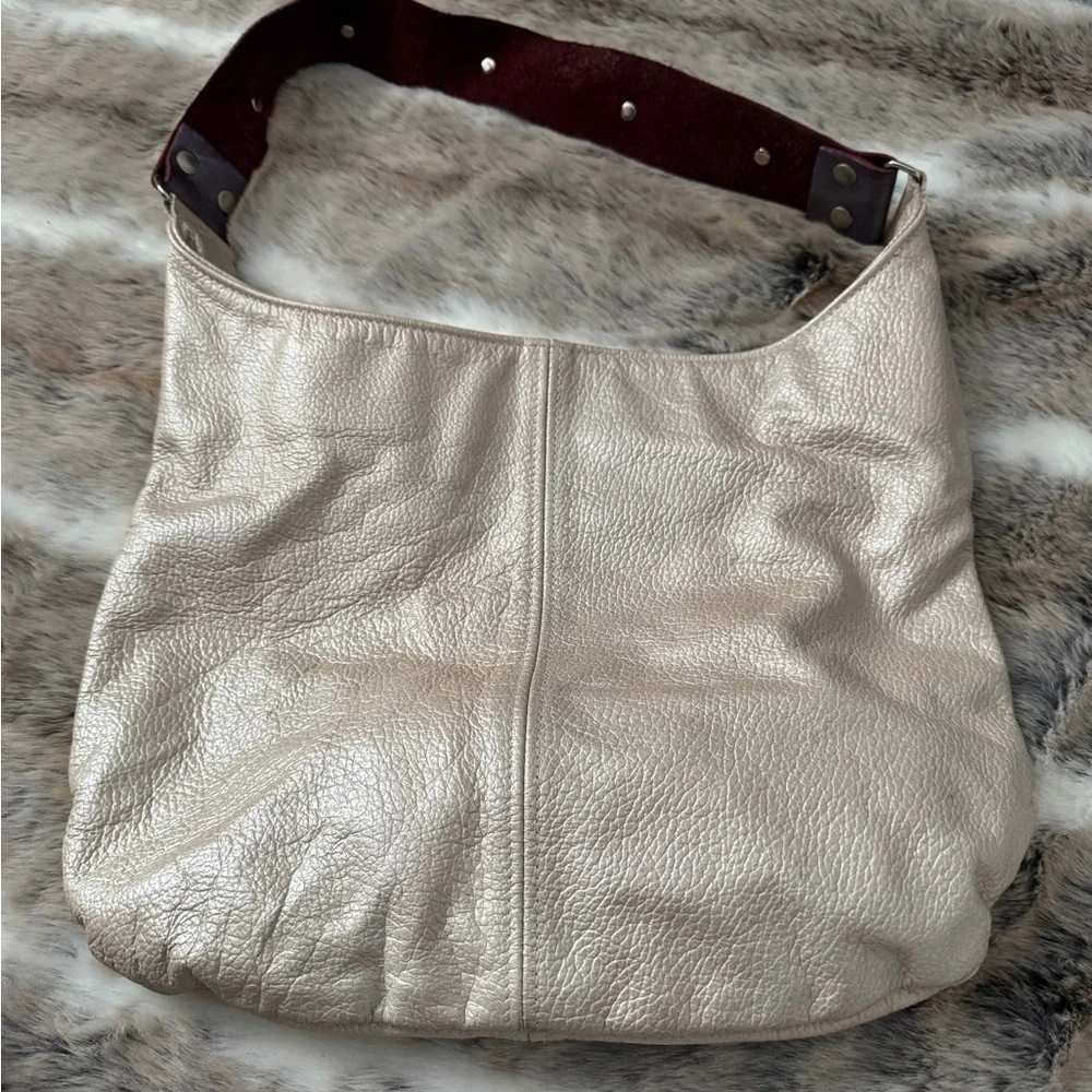 Katie Kalsi Romie Singature Leather bag with 2 changeable straps